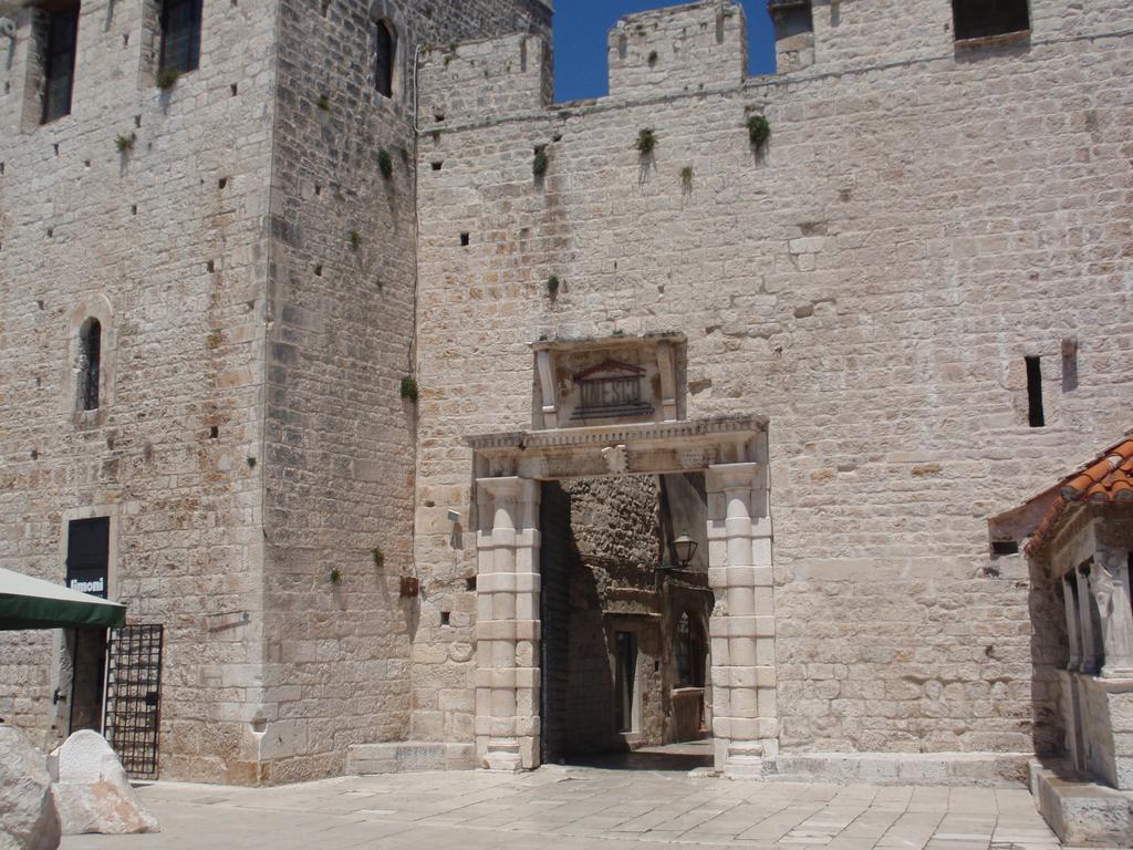 Apartment Fabijanko Oldtown Trogir Dış mekan fotoğraf